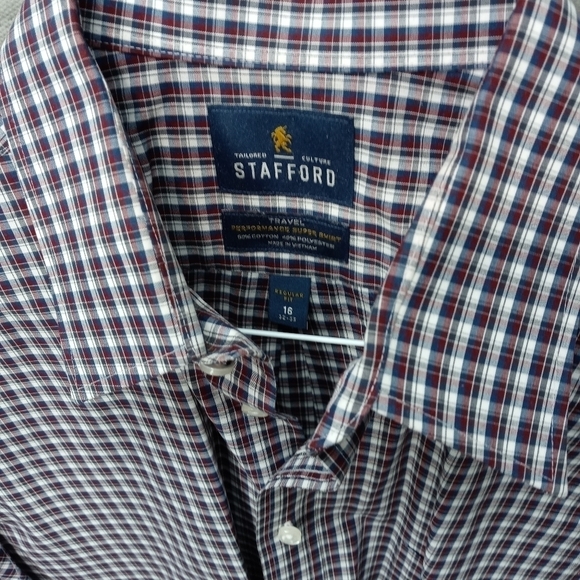 Stafford travel men's long sleeve red gray button - Picture 3 of 6